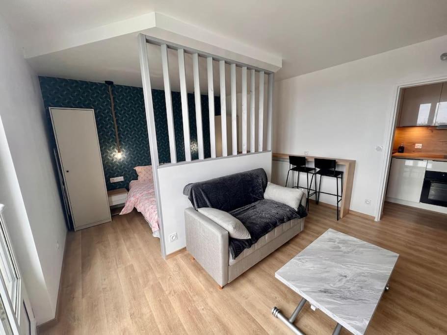 Appartement Proche Des Prebendes Tours Exteriör bild